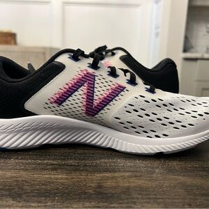 New Balance DRFT Shoes
